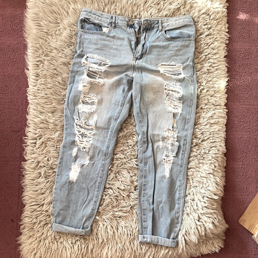 F21 Ripped Jeans - Picture 2 of 3